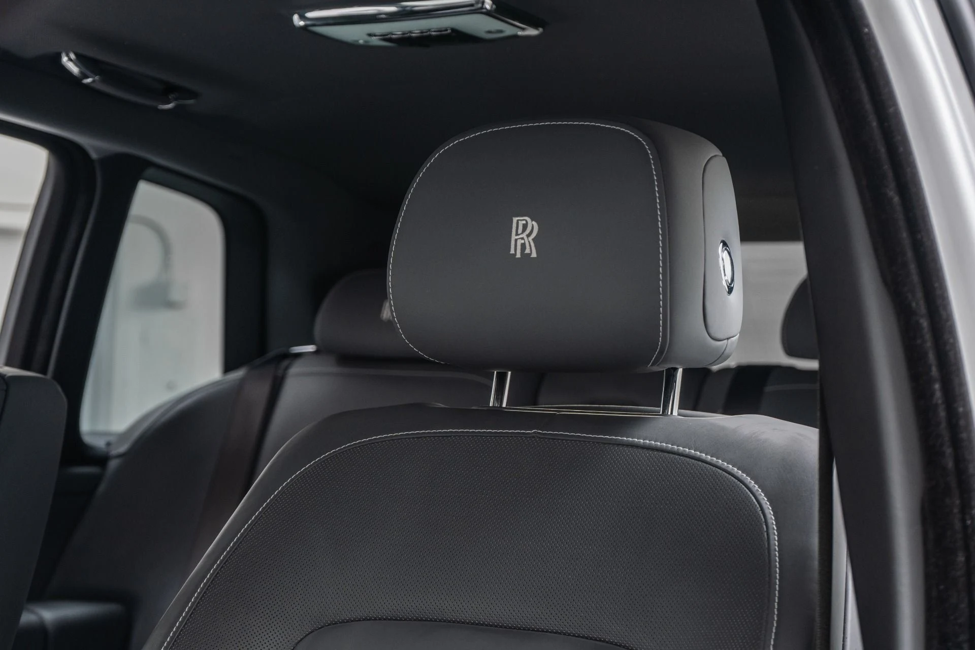mph025_3525535274_Used_2023_Rolls_Royce_Cullinan_1792518070_ef3d039ef9