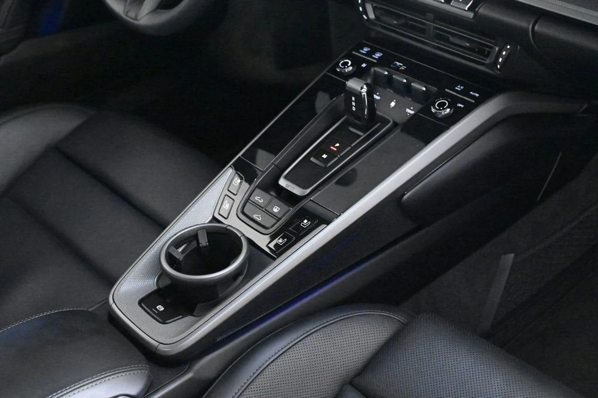 mph025_3539814670_0d5609a581694daeb95326ef212e7d76_6ff5178372