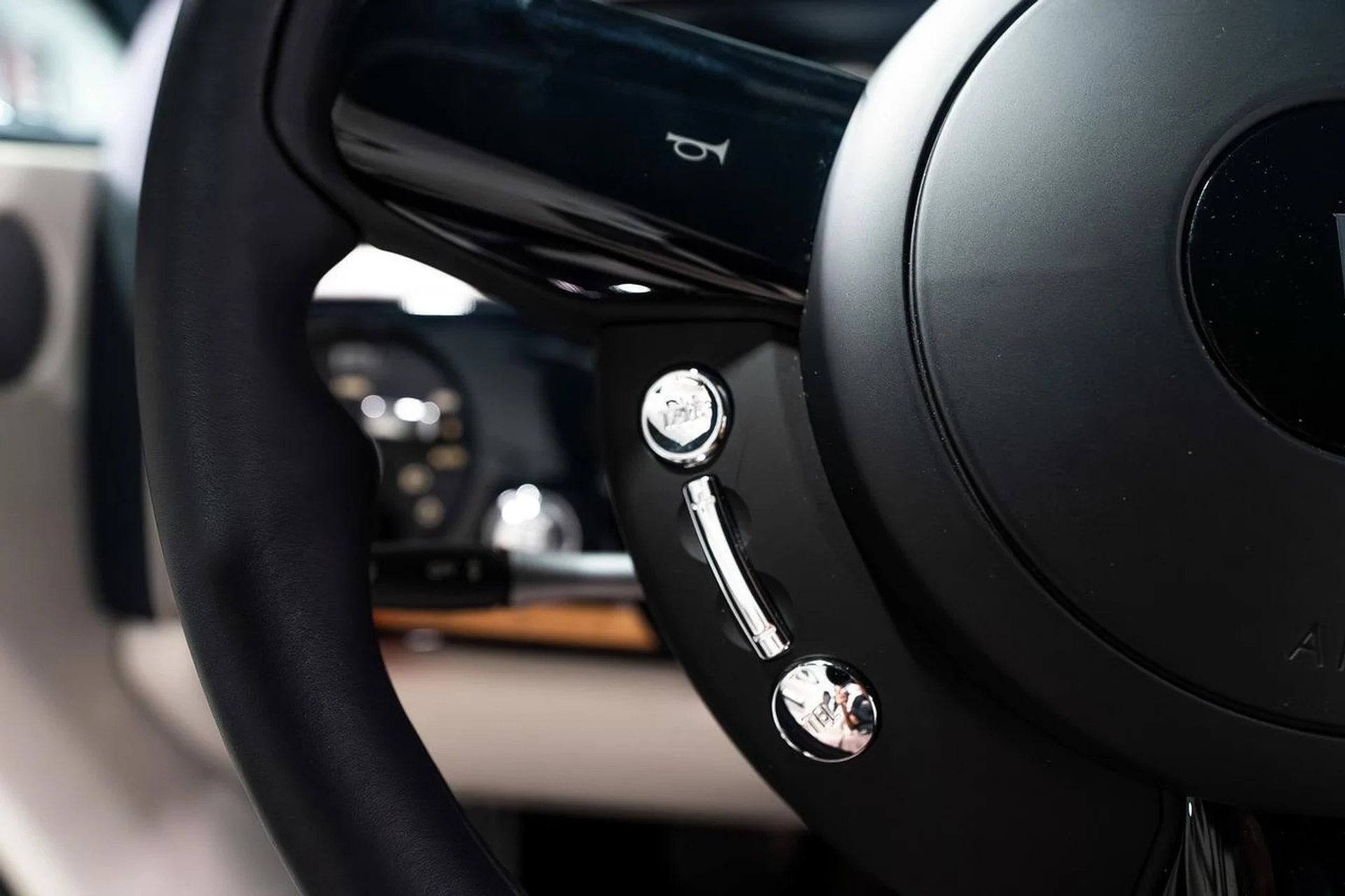 mph025_3540867626_7afe7d7cedea82b4dd6ca2586d490809_e6343f636f