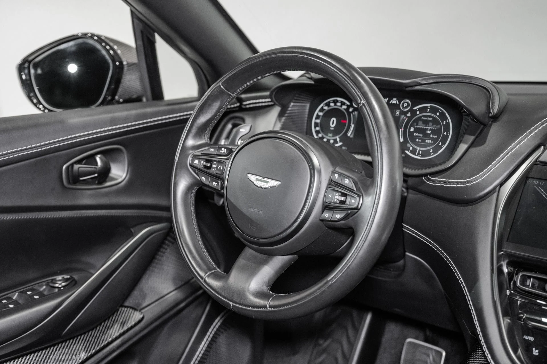 mph025_3541517654_New_2023_Aston_Martin_DBX_707_1785777382_904fef6ac7