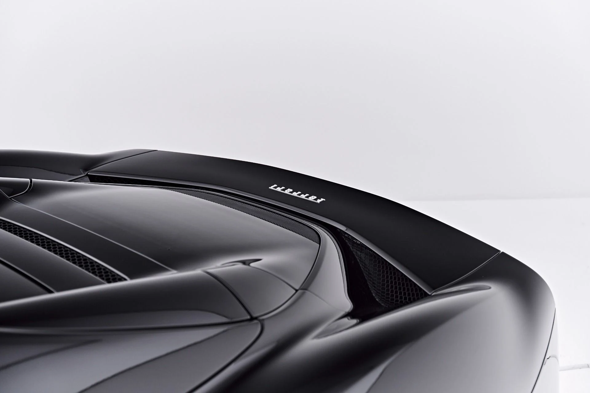 mph025_355347970_Used_2024_Ferrari_296_GTS_1787614495_200c4e4b4d