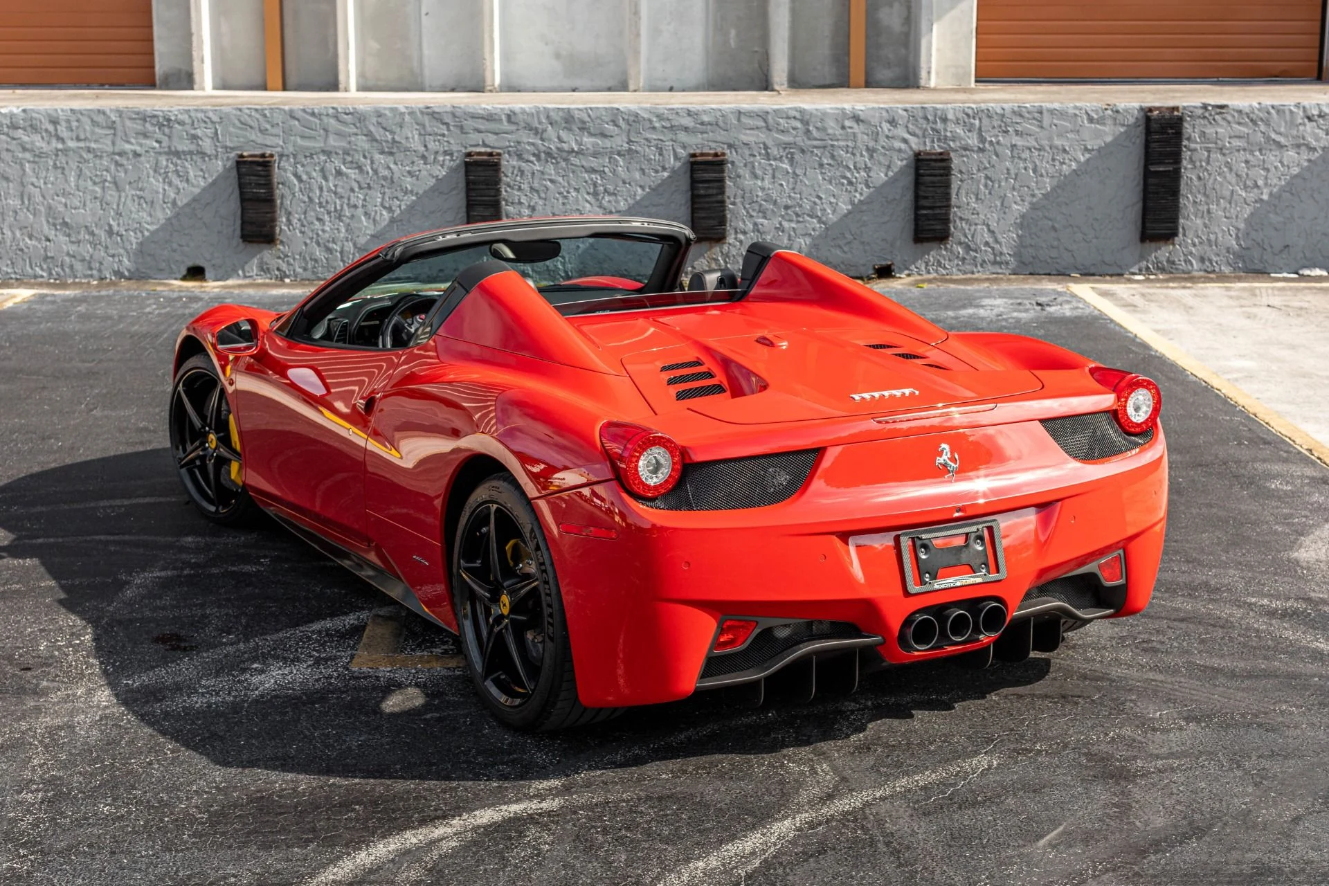 mph025_3555619256_Used_2013_Ferrari_458_Spider_Front_Rear_Parking_Sensors_Front_Lift_Carbon_Dash_Inserts_Central_Bridge_1655238519_dcaf1f8cd3