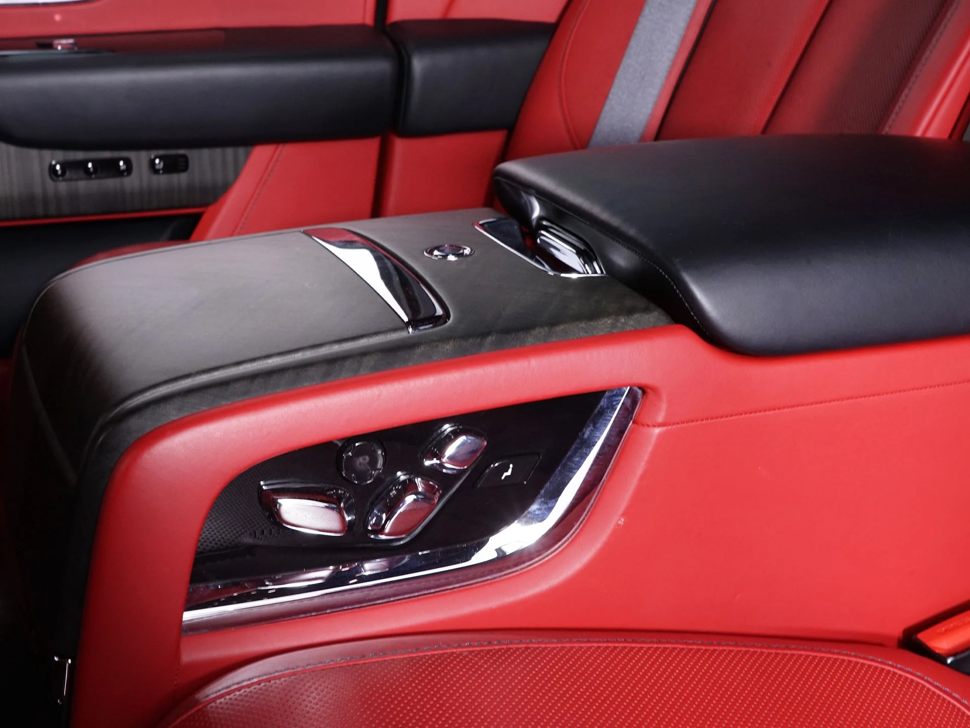 mph025_3565174461_f2ec874e64204b9c938a2e9043f1bfecx_9aed3e301c