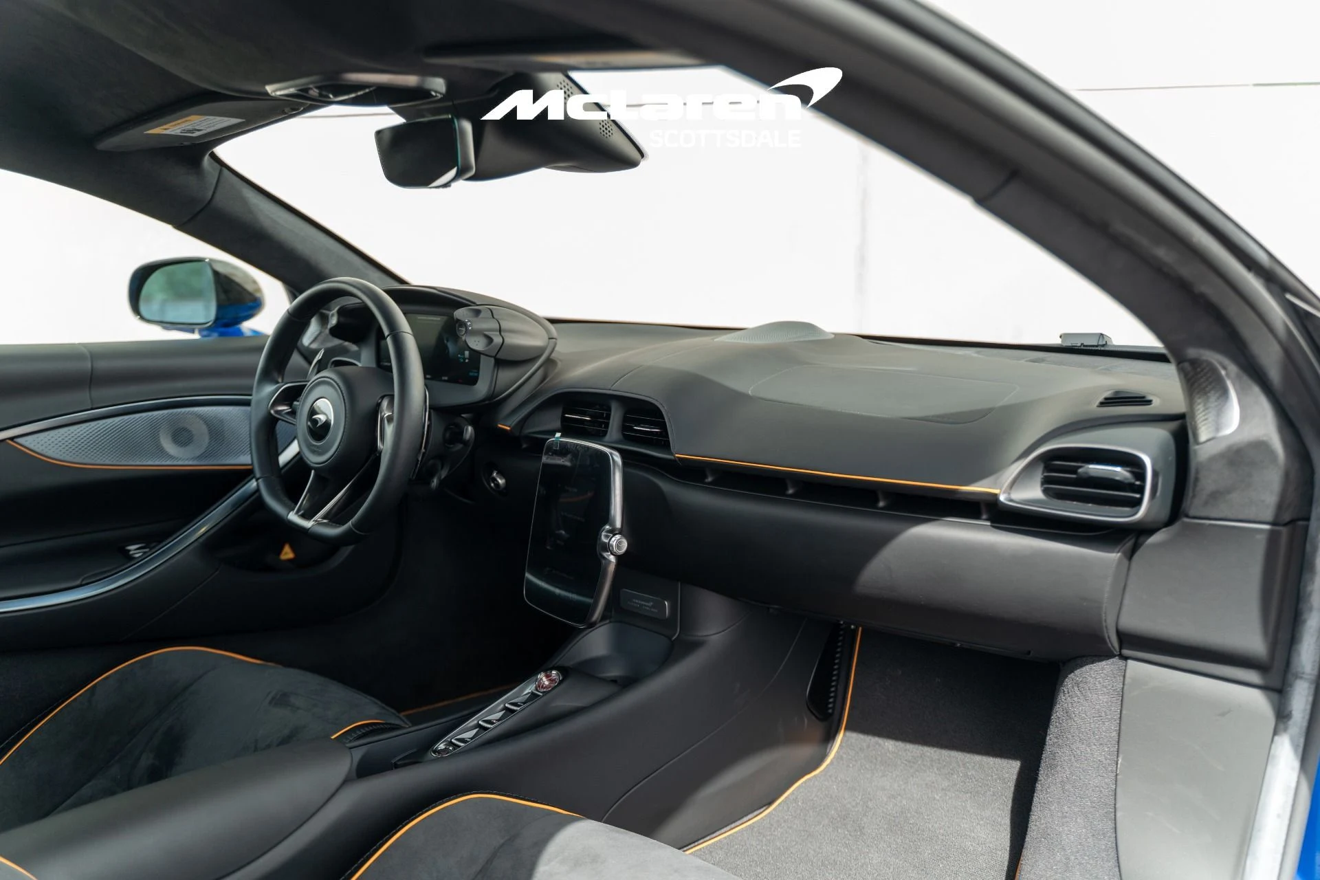 mph025_3570002332_Used_2023_MCLAREN_ARTURA_VISION_1771040558_ac68230b9e