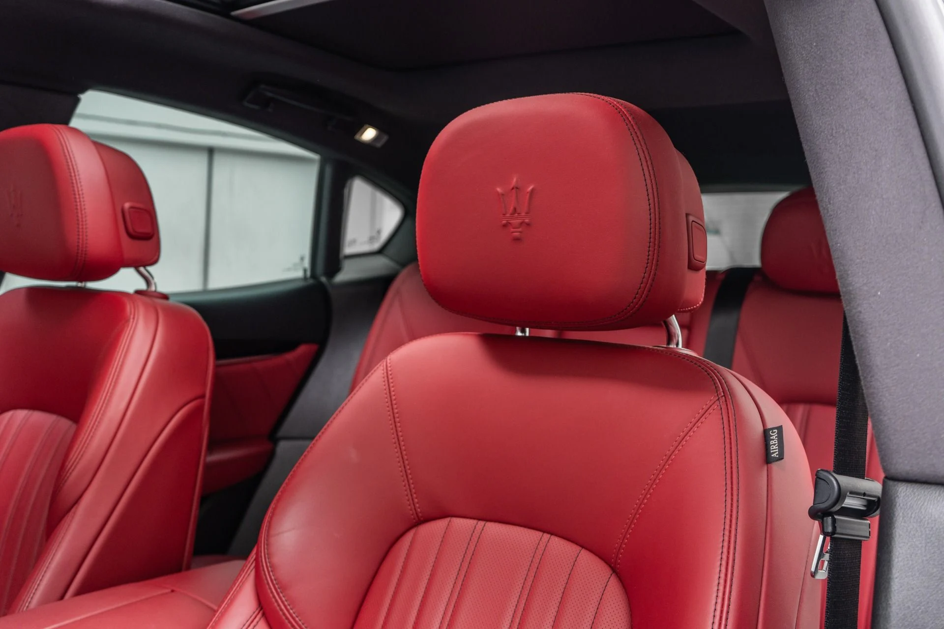 mph025_3574556654_Used_2022_Maserati_Levante_Modena_Nerissimo_Package_Comfort_and_Convenience_Package_1773694217_13242902c1