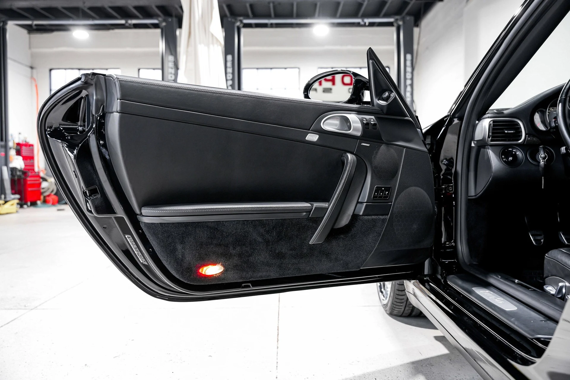 mph025_357520760_dc132331df30244af8859fe972d47786x_055f5d16b2