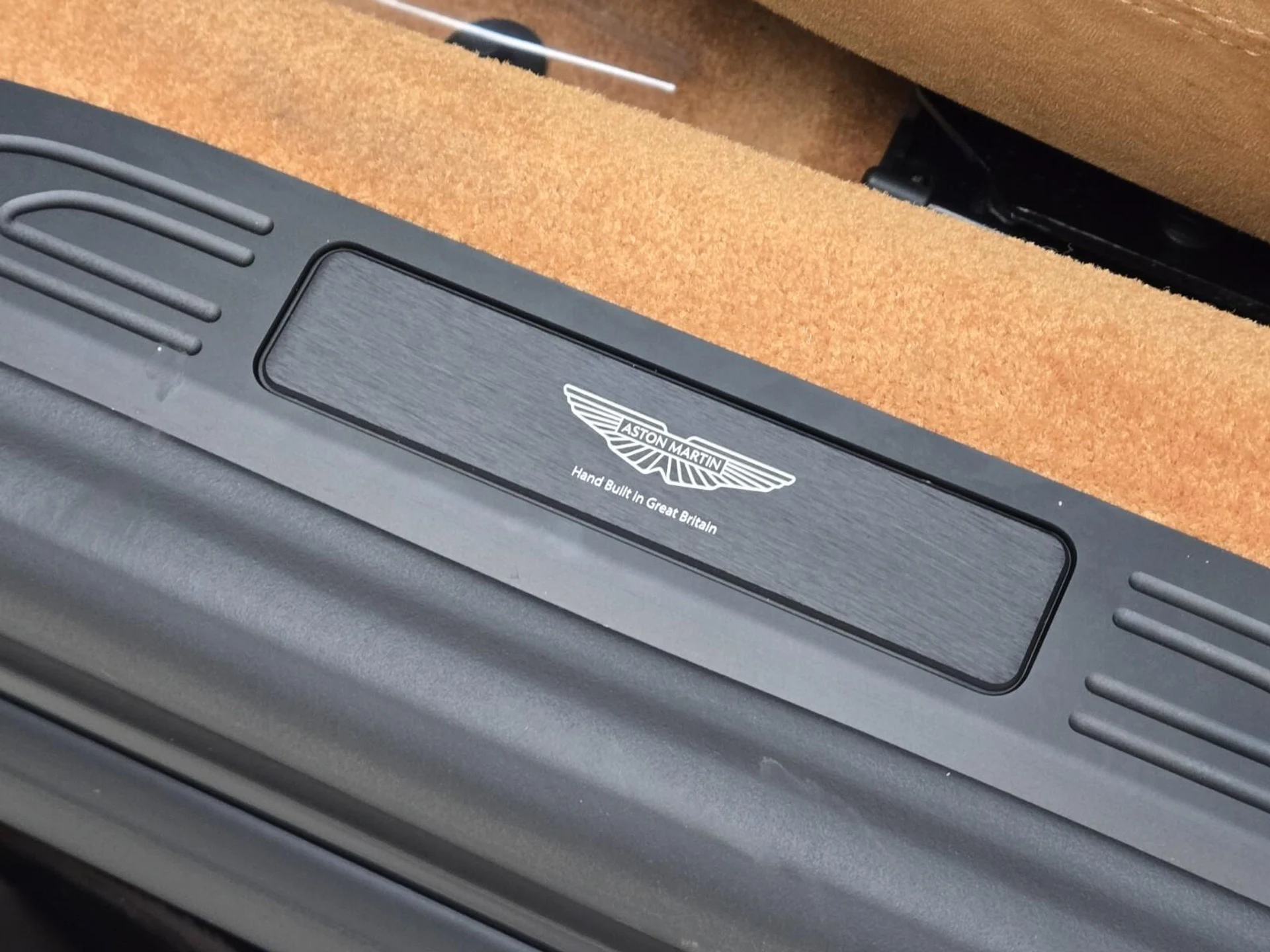 mph025_3575766858_New_2026_Aston_Martin_Vantage_1761803398_0e290174e1