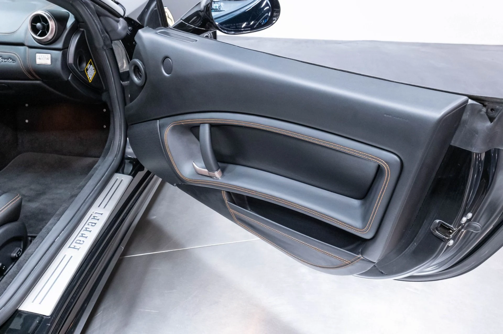 mph025_3581583390_Used_2013_Ferrari_458_Spider_Base_1787598451_47b4f53b11