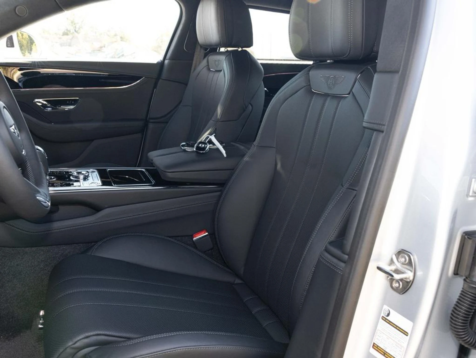 mph025_3583043892_465279750_68f229b5c83056c645fcfea9_ebca3b3f32