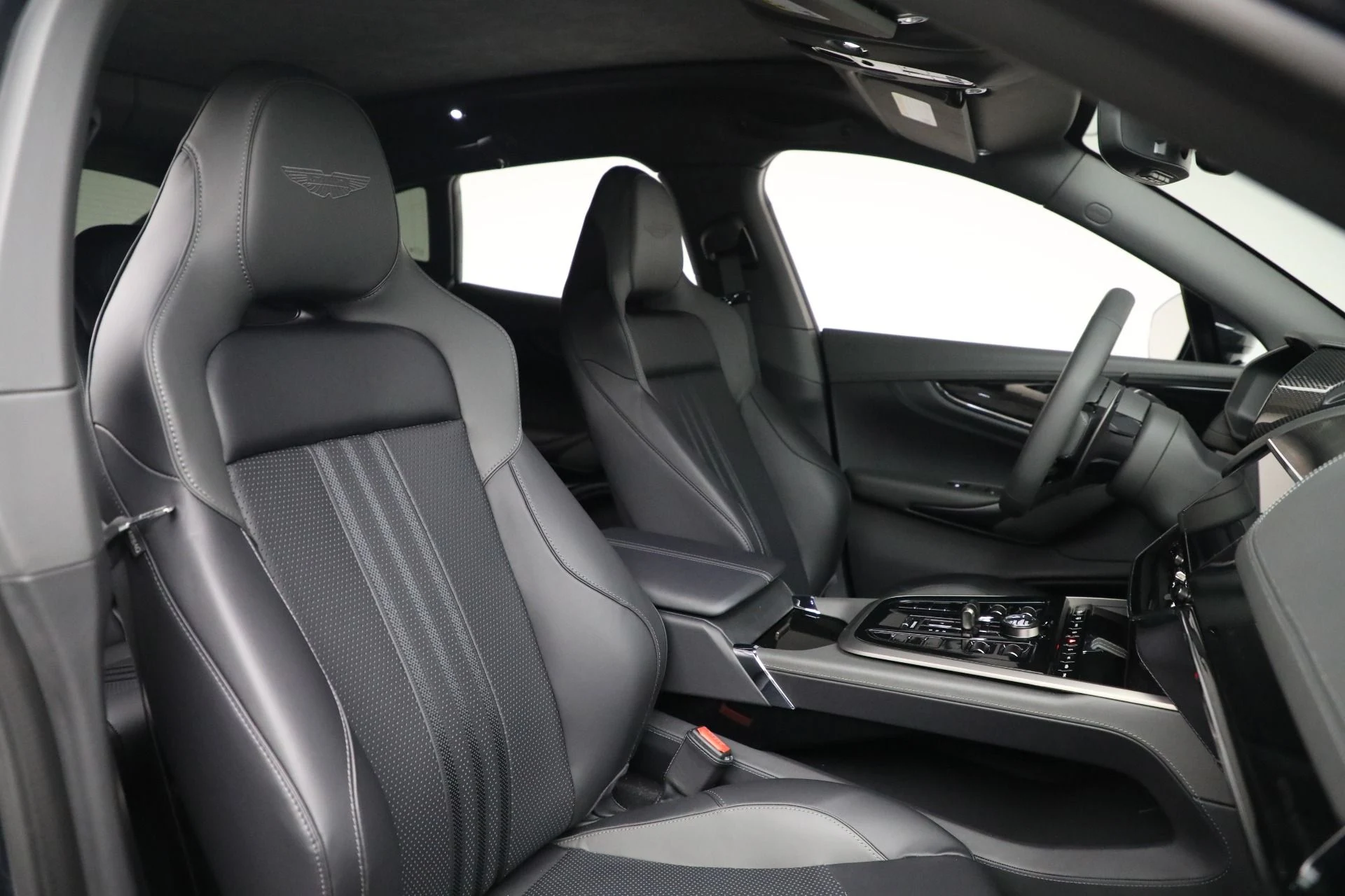 mph025_3584290941_New_2025_Aston_Martin_DBX_707_58c84270a6