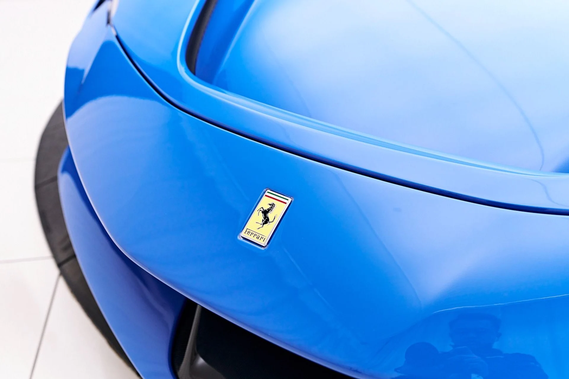 mph025_3589484312_Used_2023_Ferrari_SF_90_Stradale_Base_1734657680_f7ecdf82b7