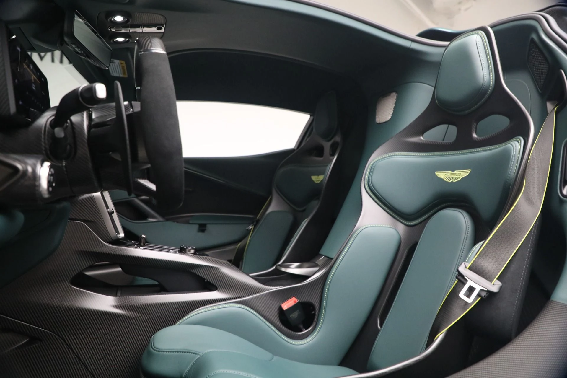 mph025_3593815686_New_2026_Aston_Martin_Valhalla_1779312617_612132c40c