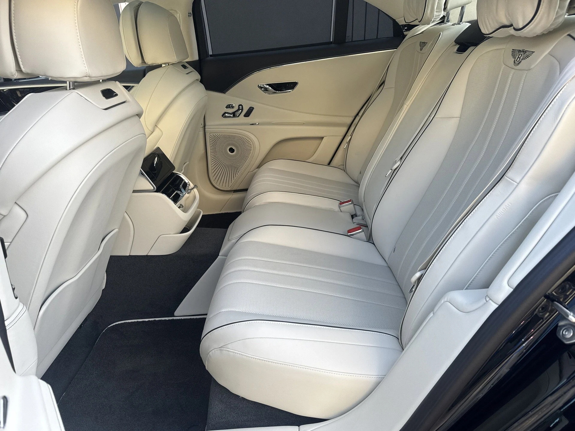 mph025_3599680688_887ab0f20878847b6ce0bed8d1f79f50x_618aef8d8f