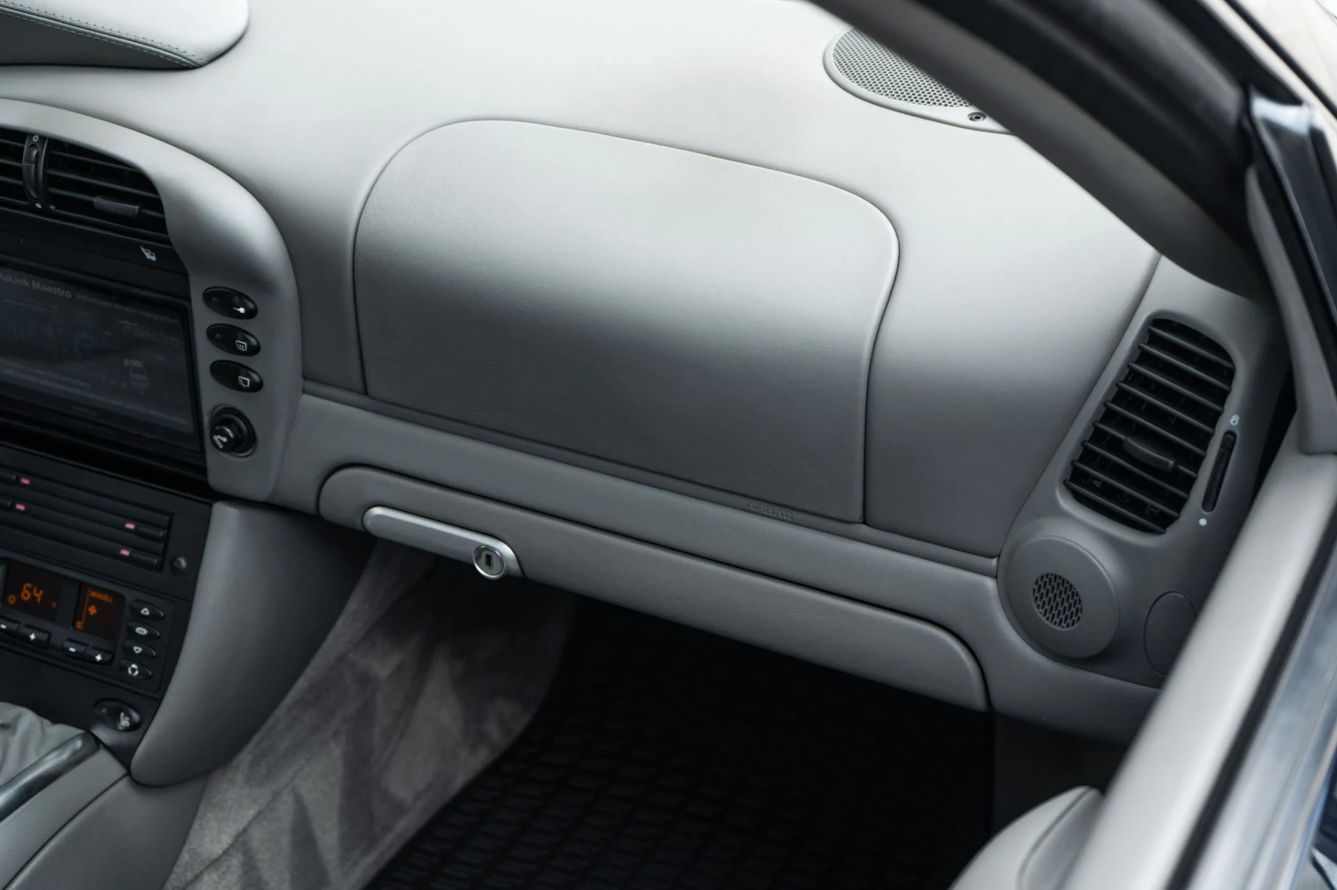 mph025_3606508609_Used_2003_Porsche_911_Turbo_1776447916_03132560cc