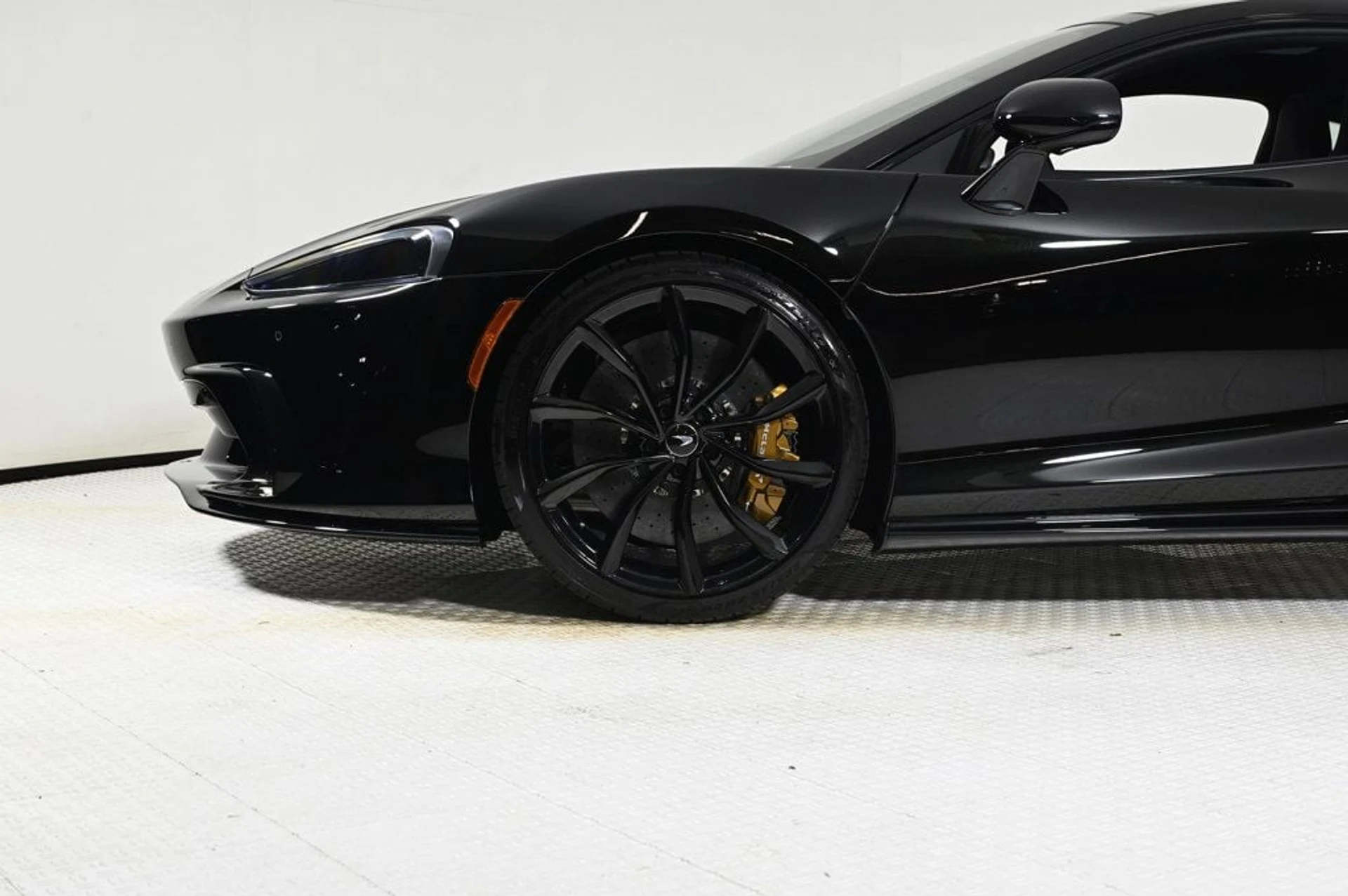 mph025_3606959934_new_2025_mclaren_gts_techluxcoupe_11350_22913468_25_1024_e9d69e8ea0