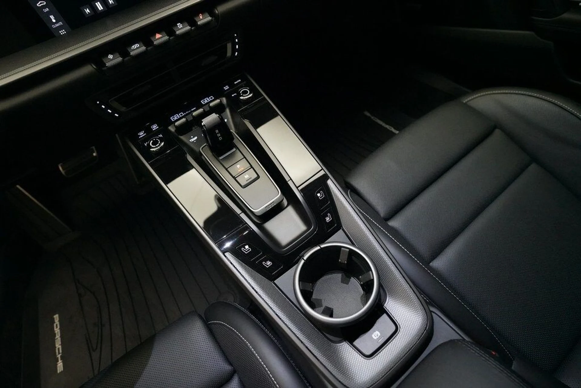 mph025_361205253_e2f58b6771861c4d06a555a36b96f456x_6ff6d32c5f