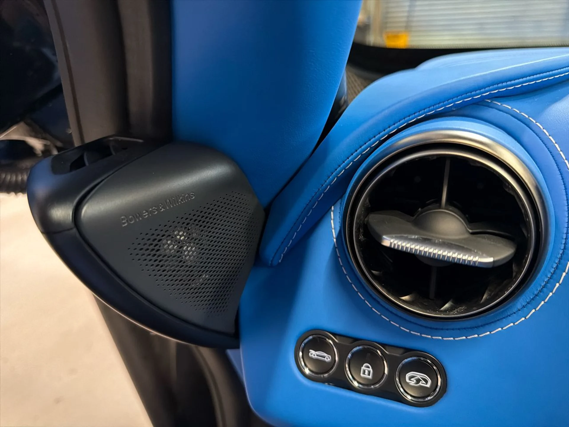 mph025_3621823150_639057223664447798_dda12ca772