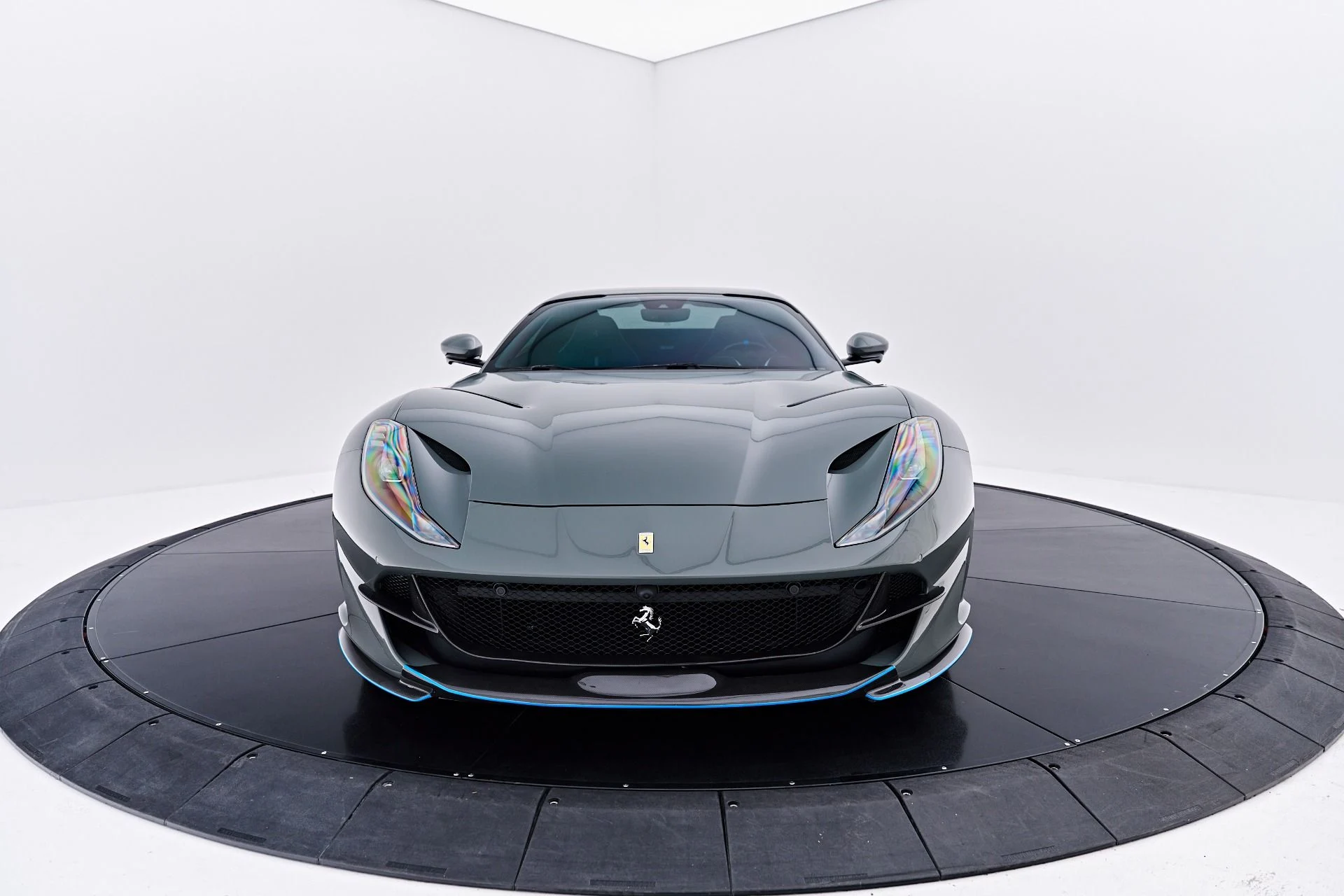 mph025_3629861035_Used_2023_Ferrari_812_GTS_Base_1785431356_c0cd024f34