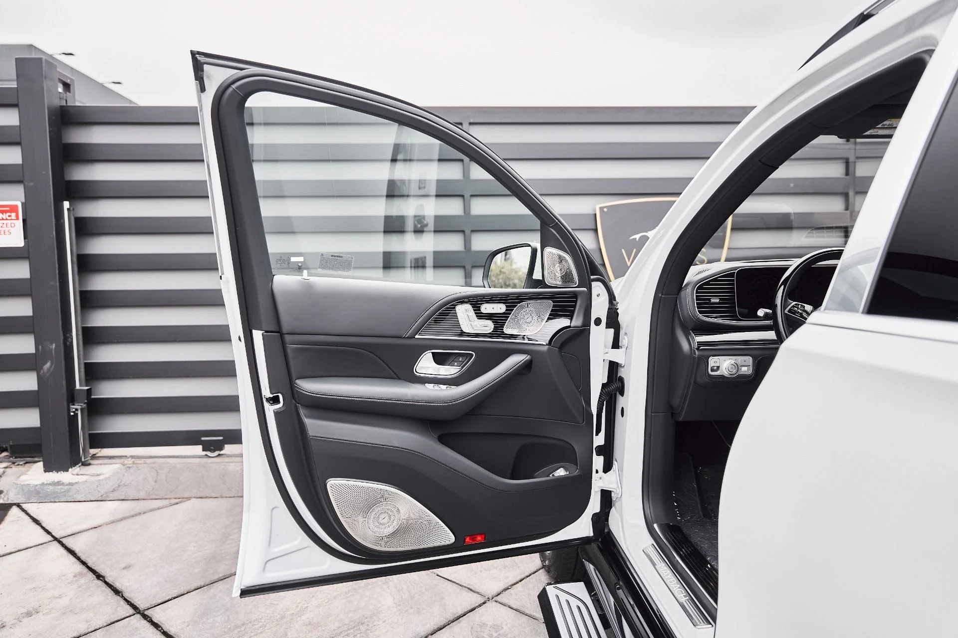 mph025_3637528107_Used_2026_Mercedes_Benz_GLS_Maybach_GLS_600_1777160234_738fc42554