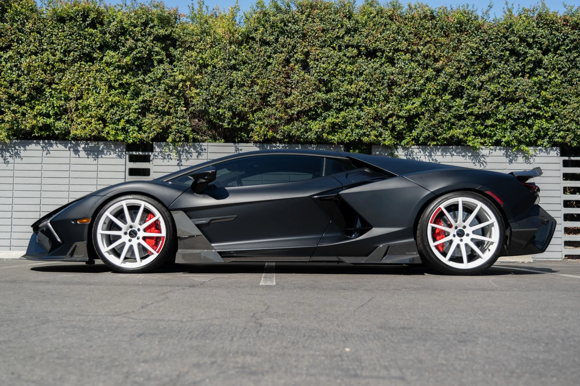 mph025_3640088700_Used_2024_Lamborghini_Revuelto_Mansory_1757354394_83c9aa1ce7