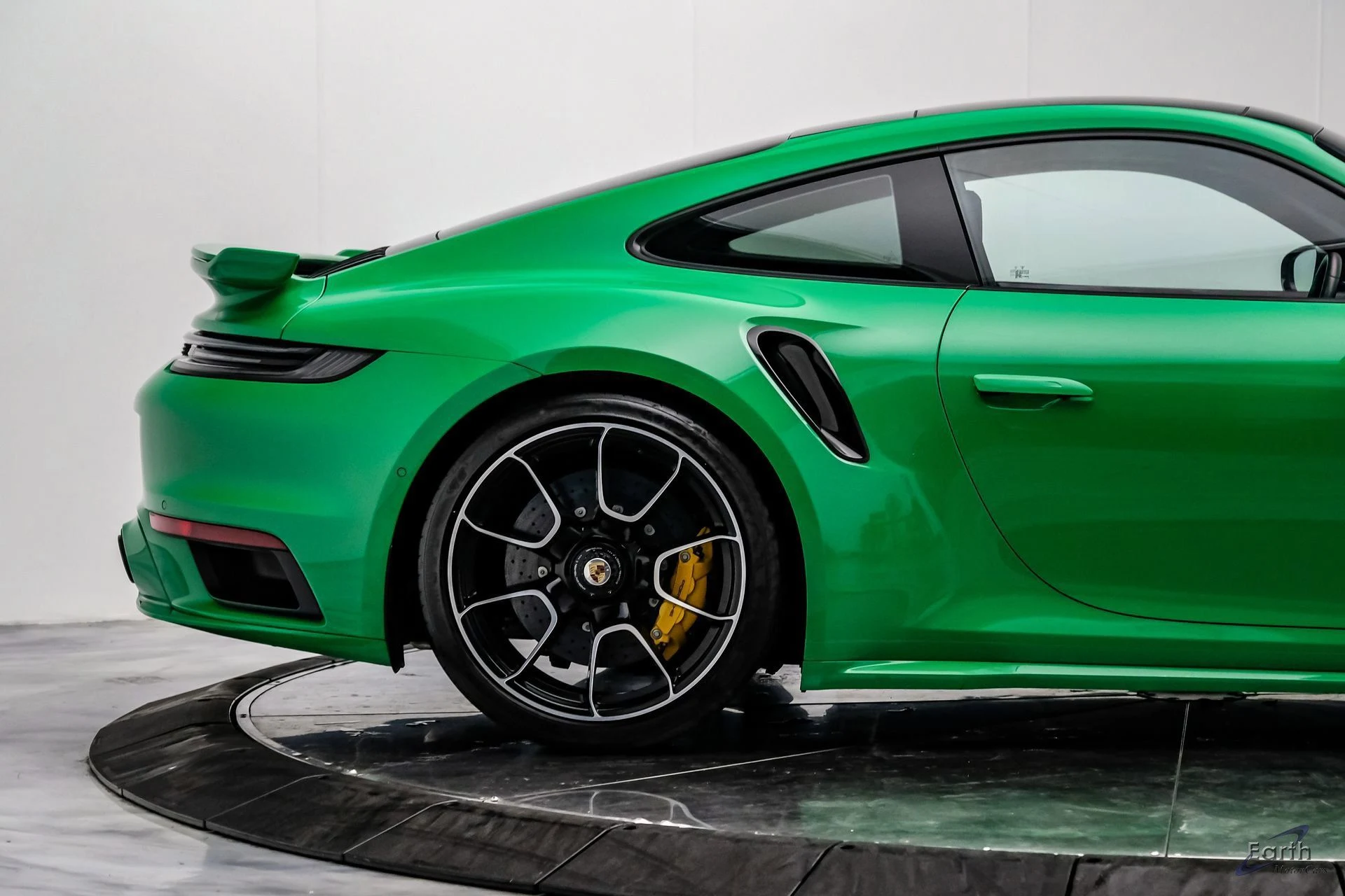 mph025_365084400_80e4200d050be709f8a7be34af9cbb1cx_0990902180