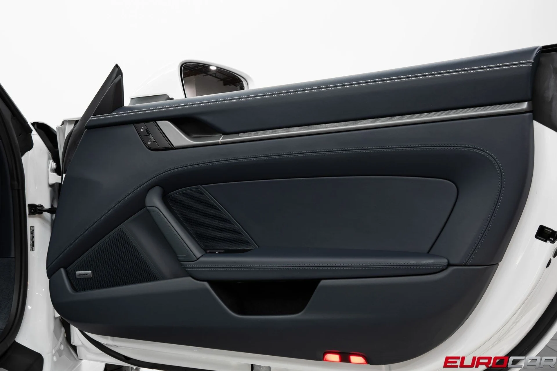 mph025_3655915840_image_26_b720aec7f7