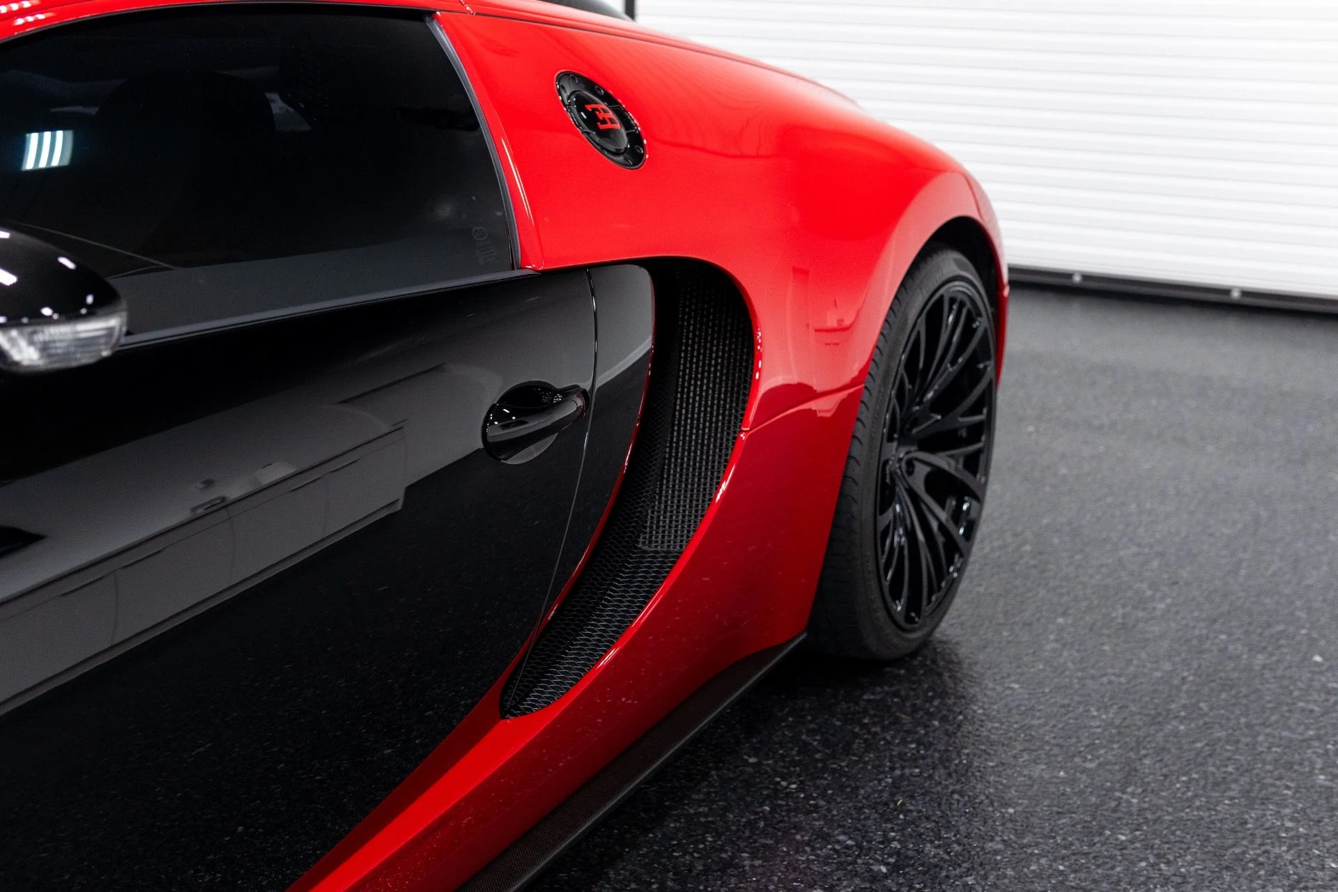 mph025_3659827146_Used_2008_Bugatti_Veyron_164_1769463944_39cc5d561c