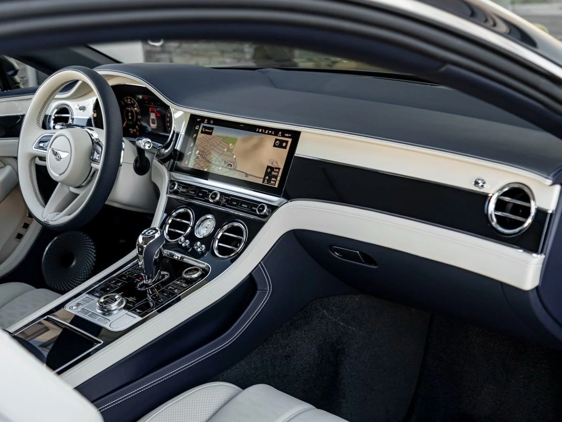 mph025_3660515282_26_23d58b3c83