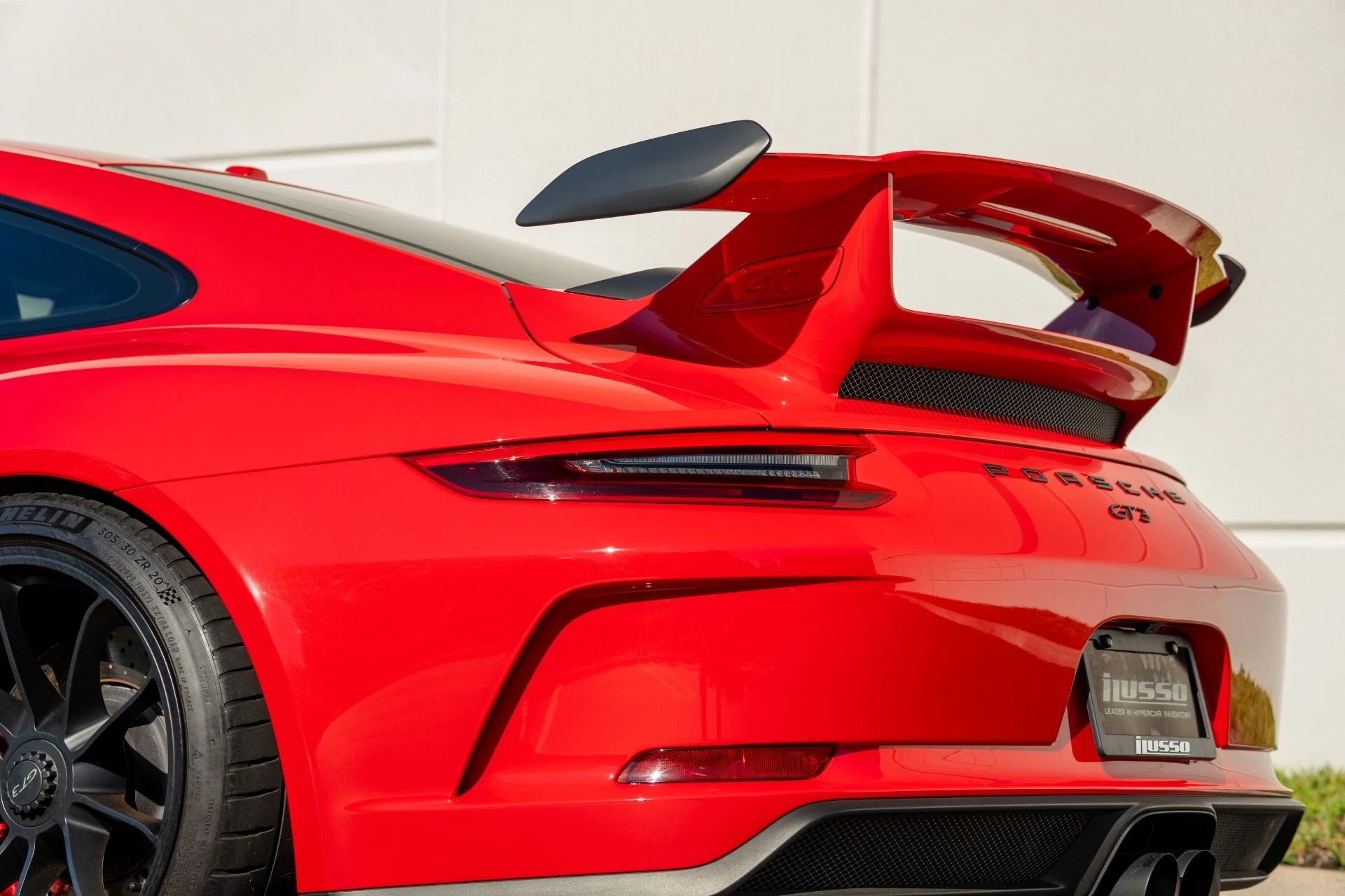 mph025_3672519397_Used_2018_Porsche_911_GT_3_1755032810_63b94a599b