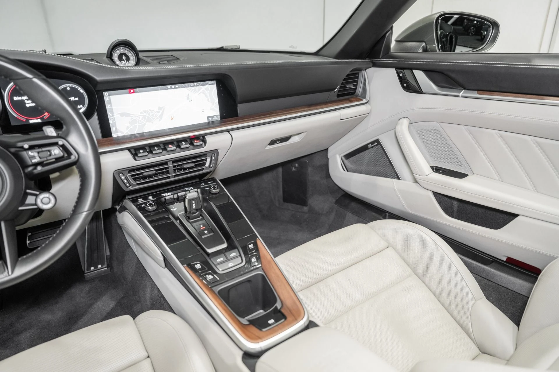 mph025_367681711_Used_2021_Porsche_911_Turbo_S_1775321937_81593680bb