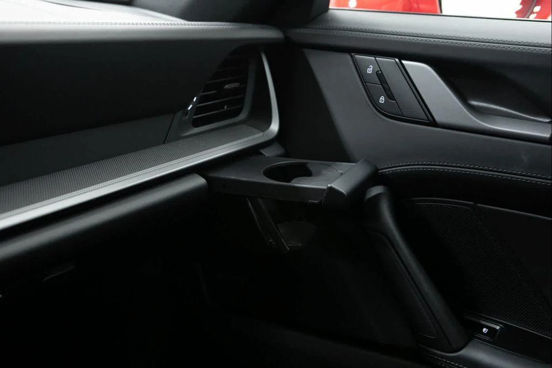 mph025_3677764347_t_L_jitf7_PXRFG_2p92x86_LU_Sb4_Xw_464cee462e