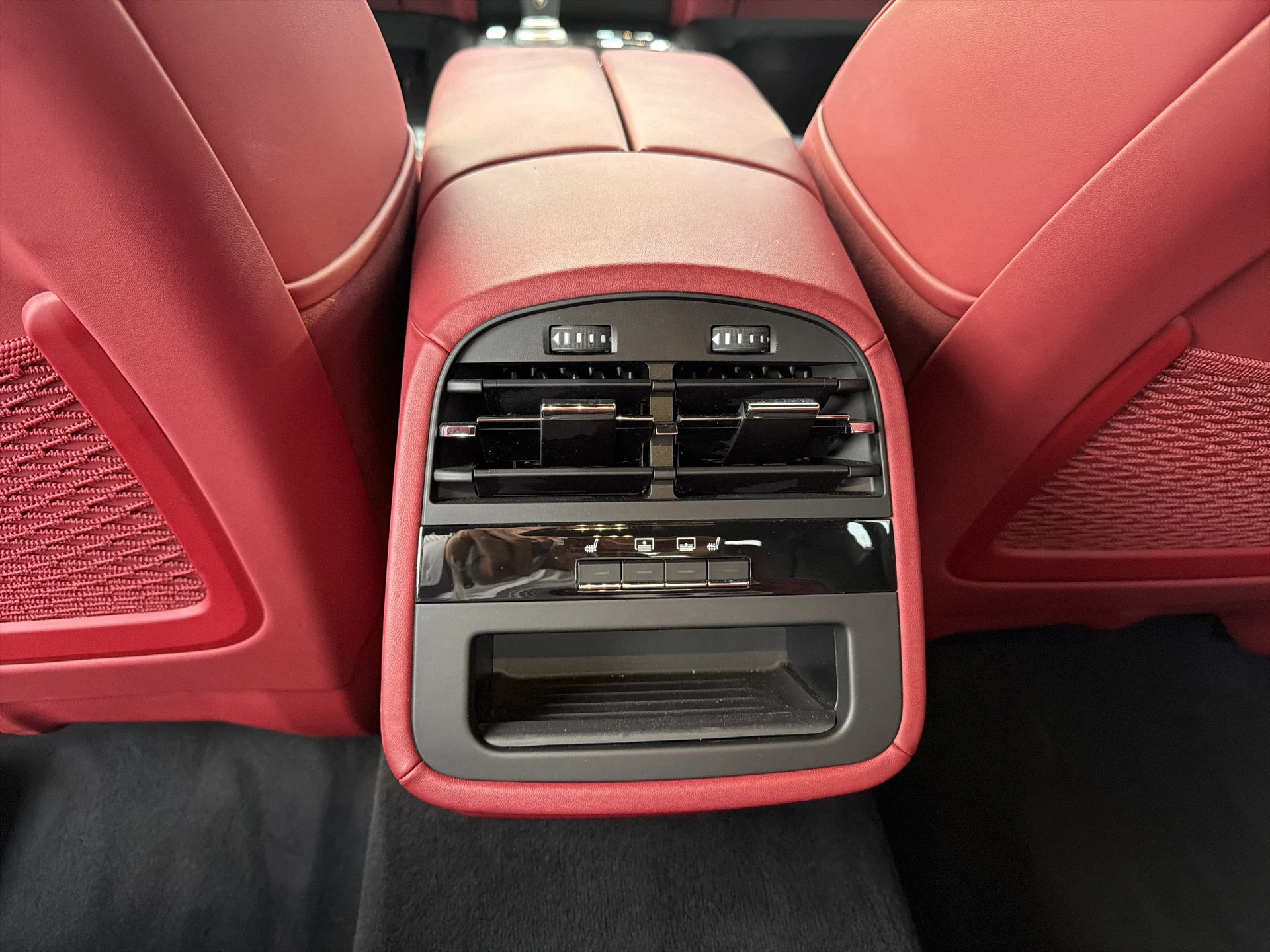 mph025_3682547400_26_1a243a1f36