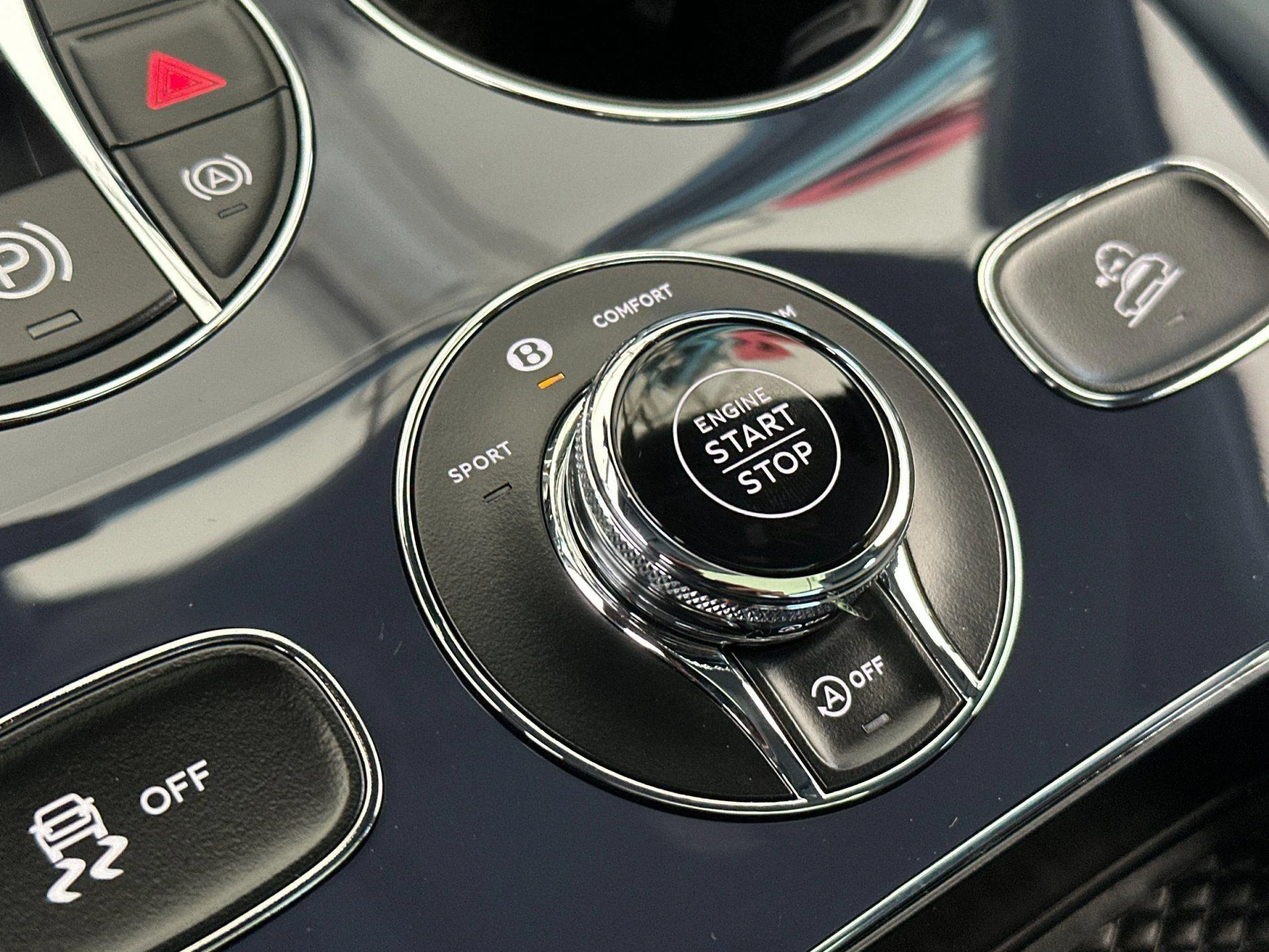mph025_368856866_New_2026_Bentley_Bentayga_EWB_1777641557_67a0483e89