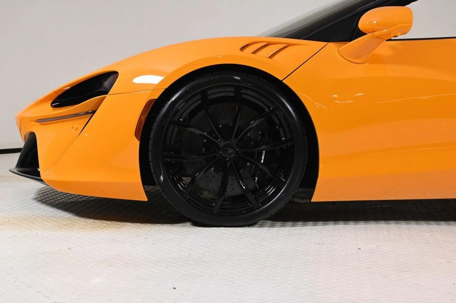 mph025_3695876436_new_2026_mclaren_artura_11350_22915305_25_1024_0f2919b6e8
