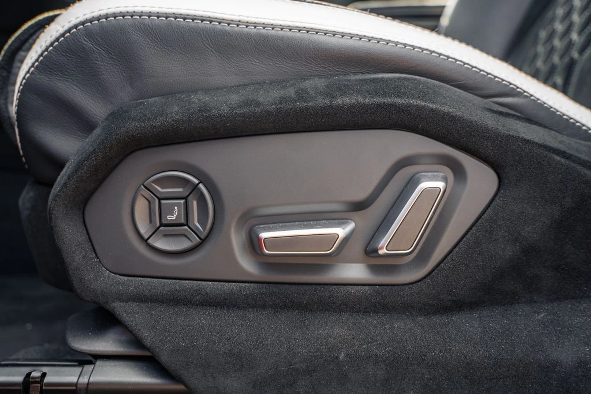 mph025_3696200034_1ce3885e87c96ce02191bfa71a991ce7x_5c7ec1e02a