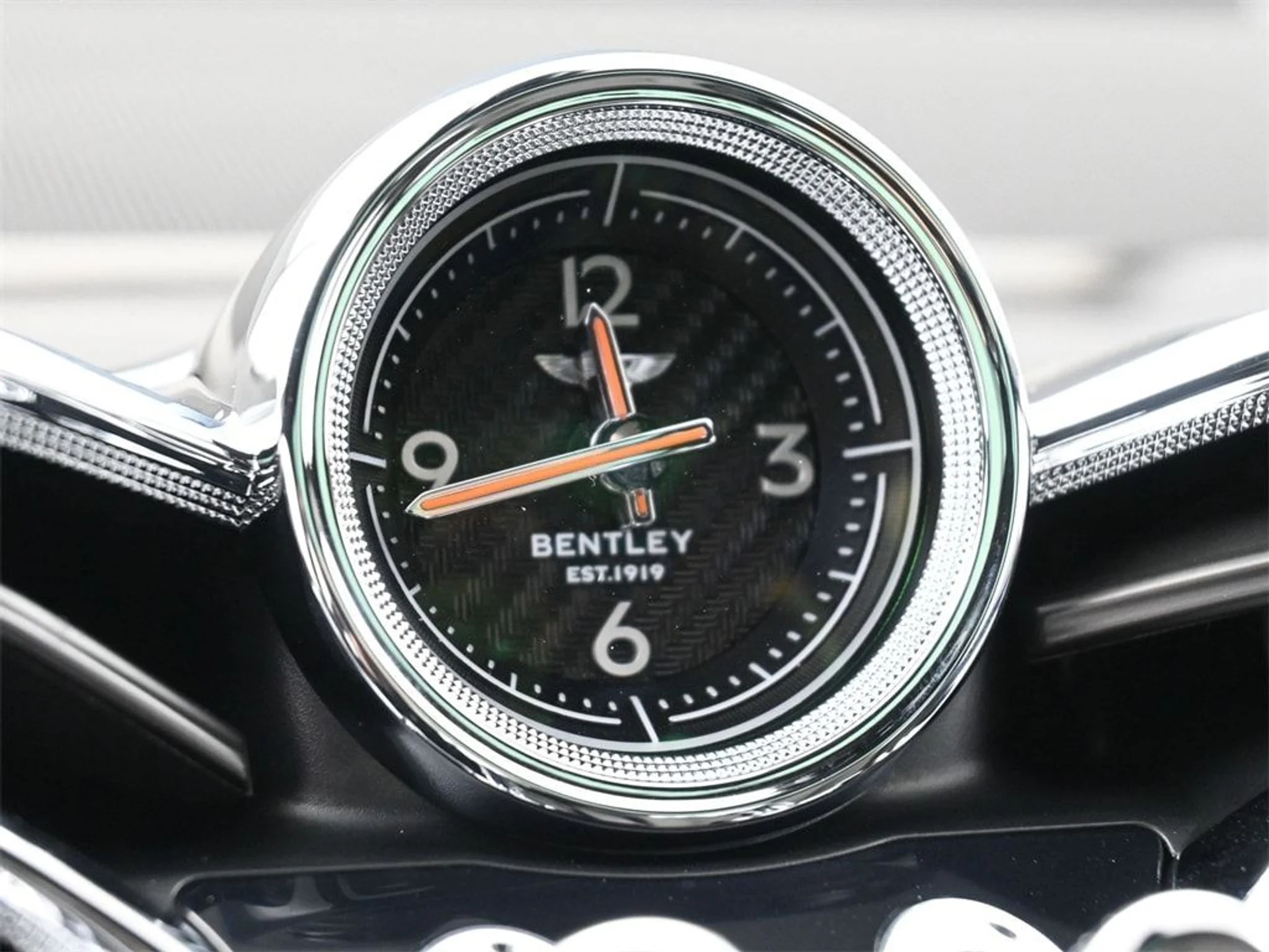 mph025_3712691325_dd1878c03f45aaeba51a03bcf3438d85x_e059b86587