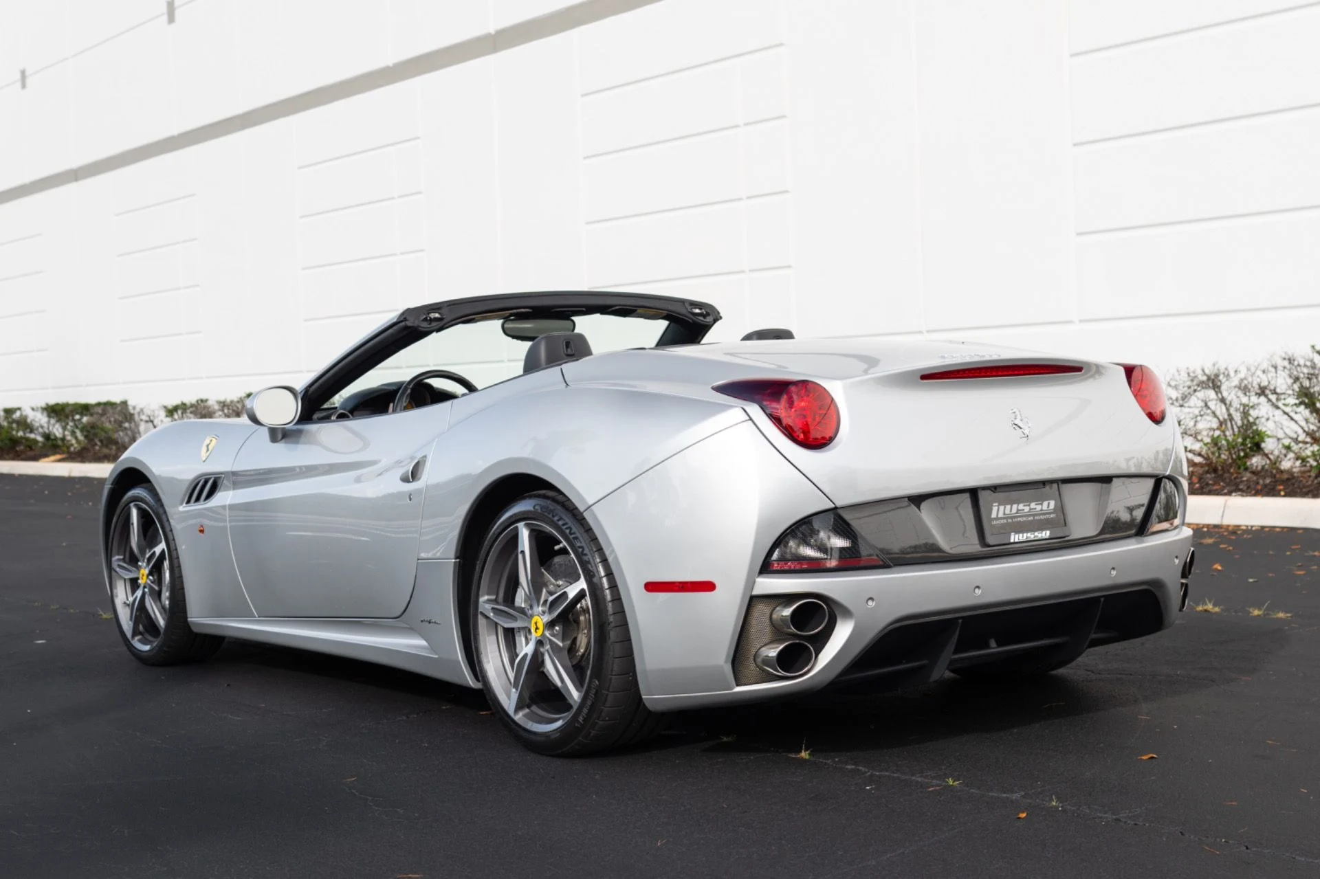 mph025_3714558876_Used_2014_Ferrari_California_1774924910_124594e29b