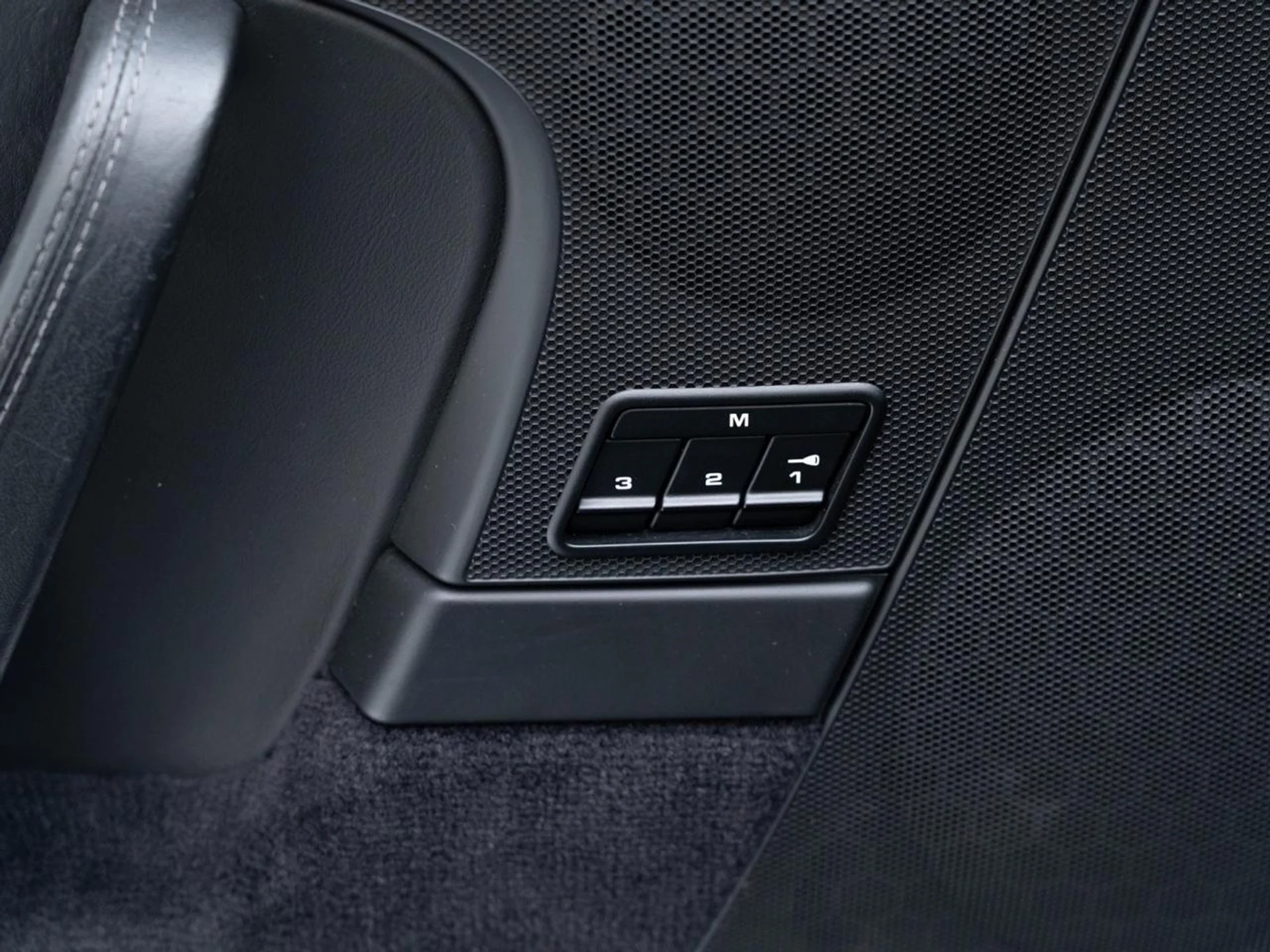 mph025_3714632686_f8d9706967dbc07a5bb88136eb7e8ba9_04b9df7277