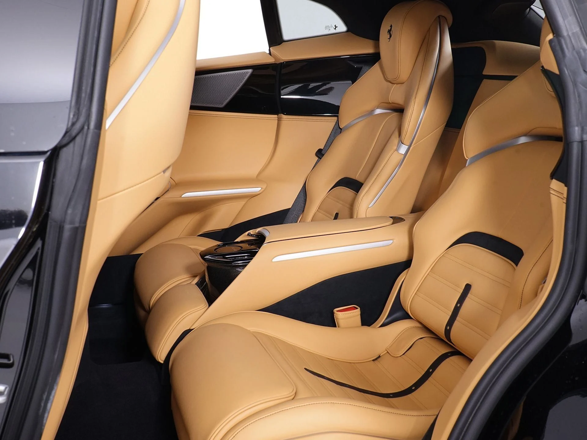 mph025_3718130044_17ce3d070aed60fd35091b260e19d368x_7058a4b590