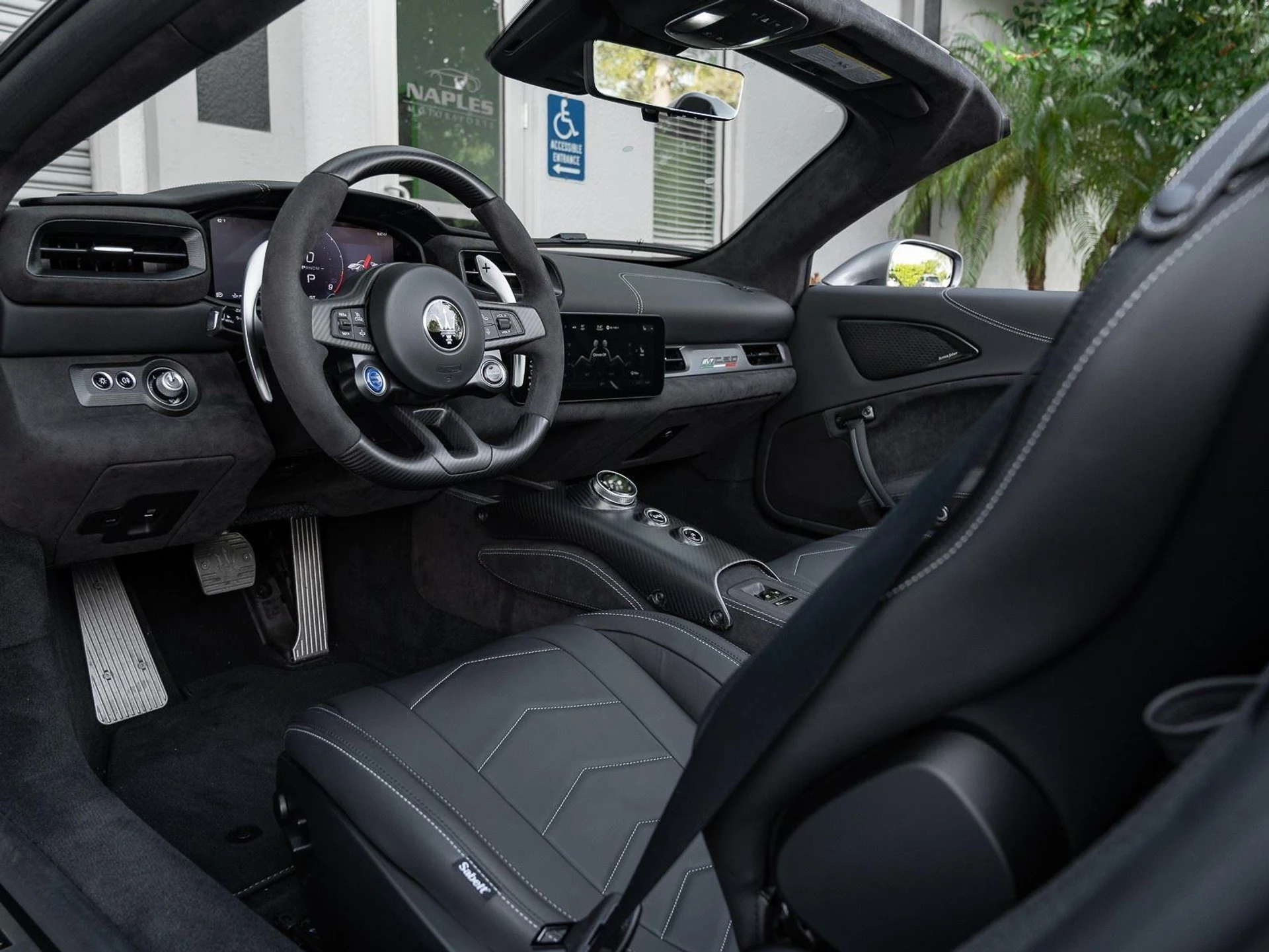 mph025_3720161358_Used_2023_Maserati_MC_20_Cielo_1773864341_21494acbe3