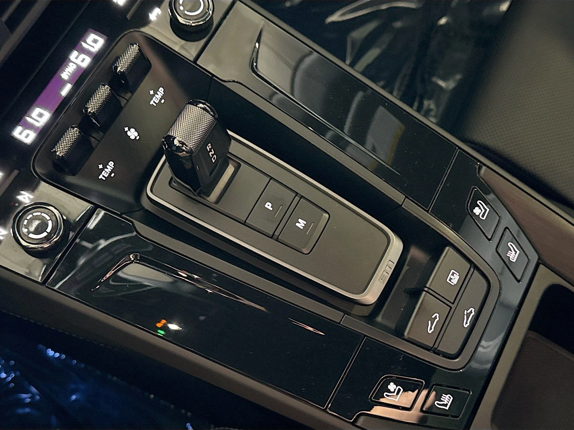 mph025_3720775419_f247993e918869fc8201fbff4103e170_bc55a0fd3a