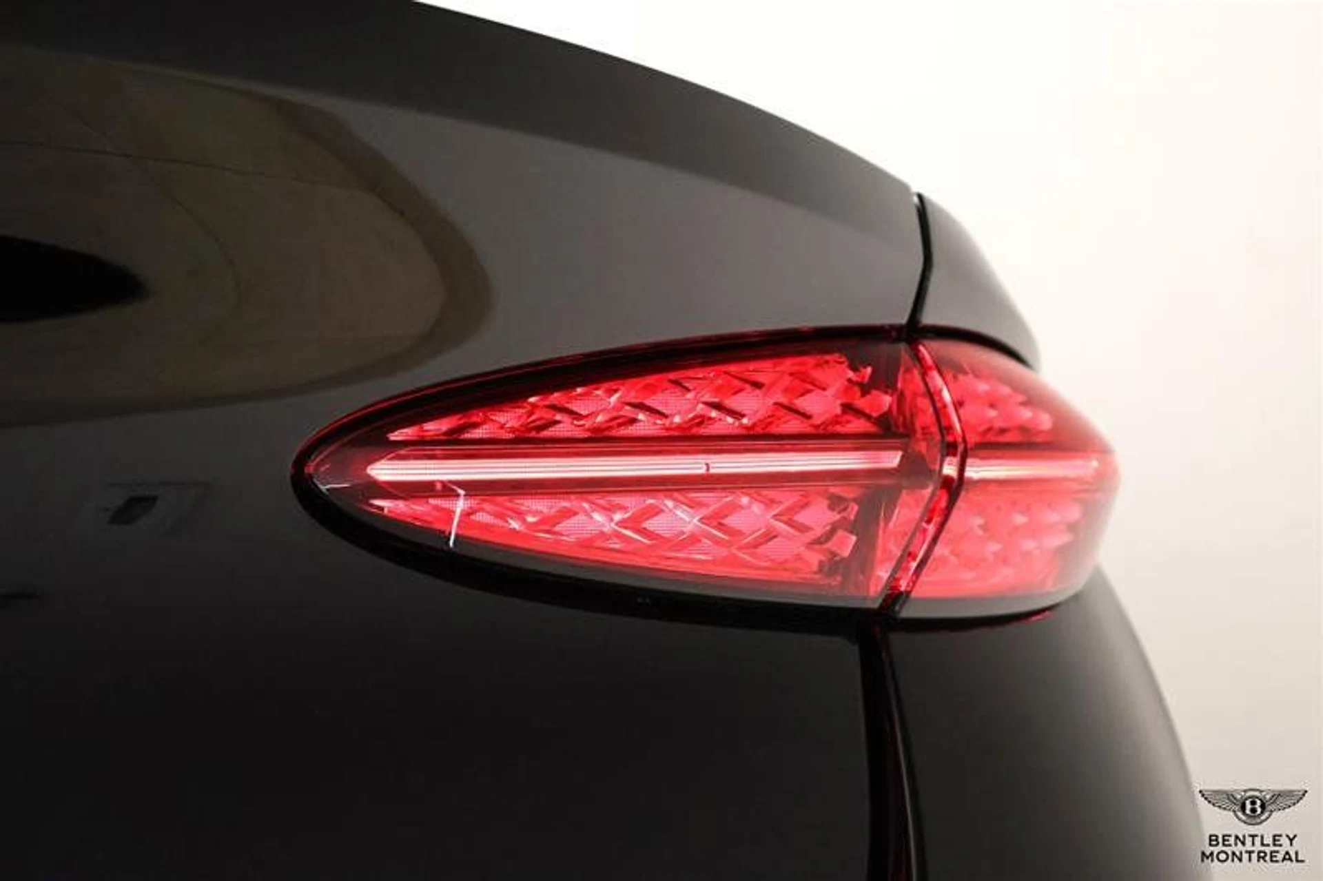 mph025_3722865417_37524108_09594_11402936_1559296267_81b92f954c