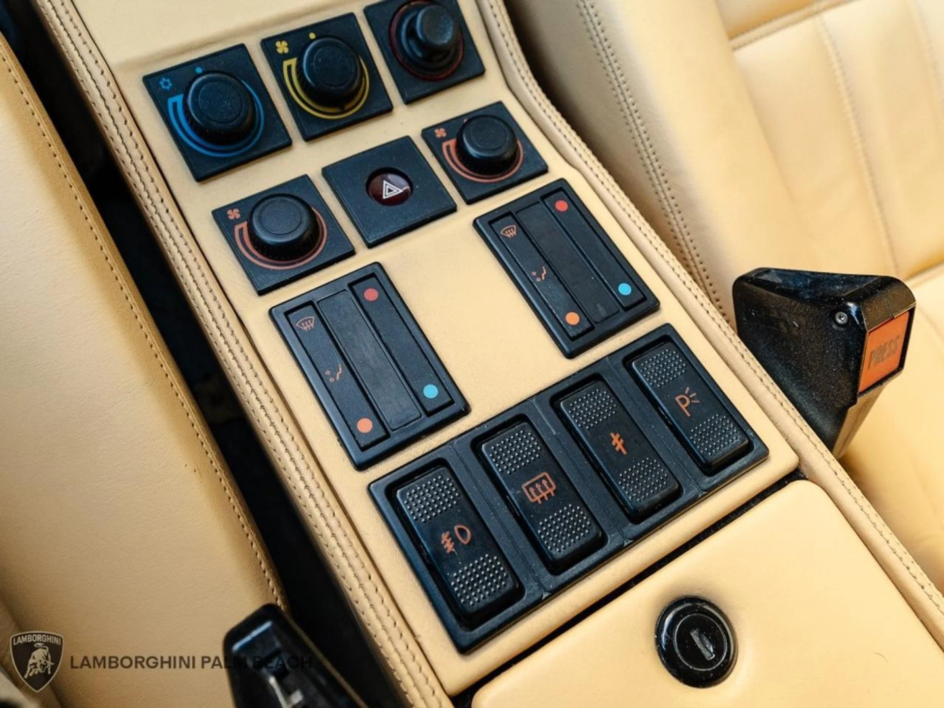 mph025_3726382000_154a21e942057b33732257c78cd2fbee_e0914ff953