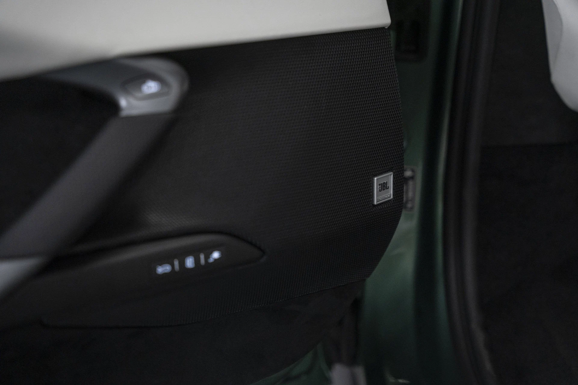 mph025_3759121870_b04d01d0344d45d7866a0631f8988079_89e6d54008