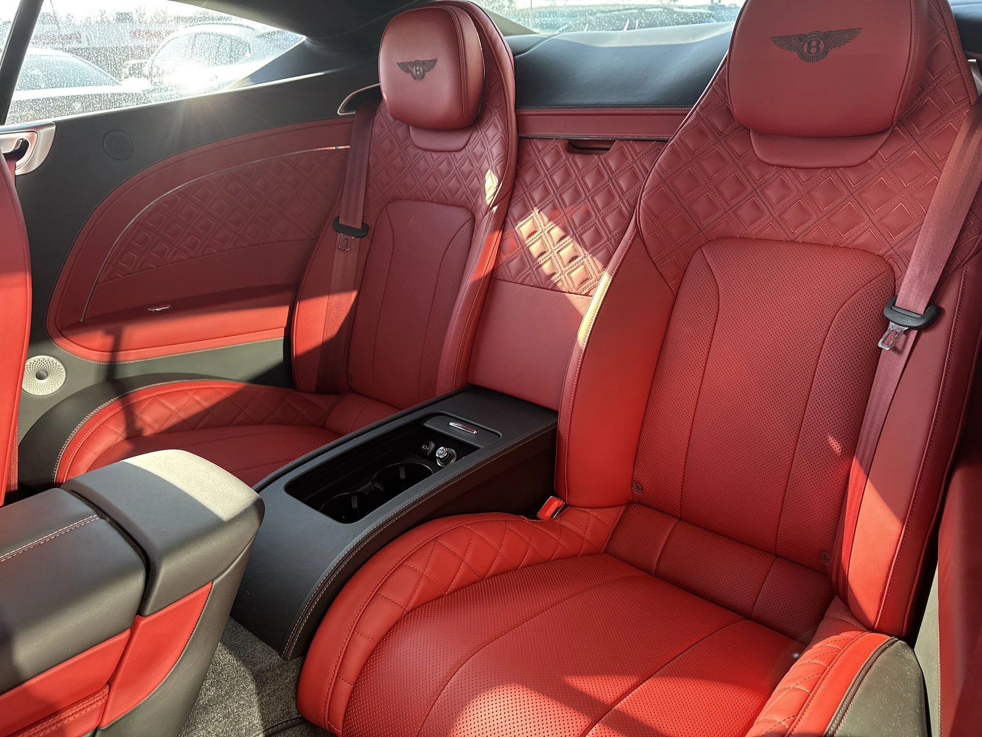 mph025_3765052493_571c94b7c572ad7da4df6fcb51b46283x_9e5bf88e70