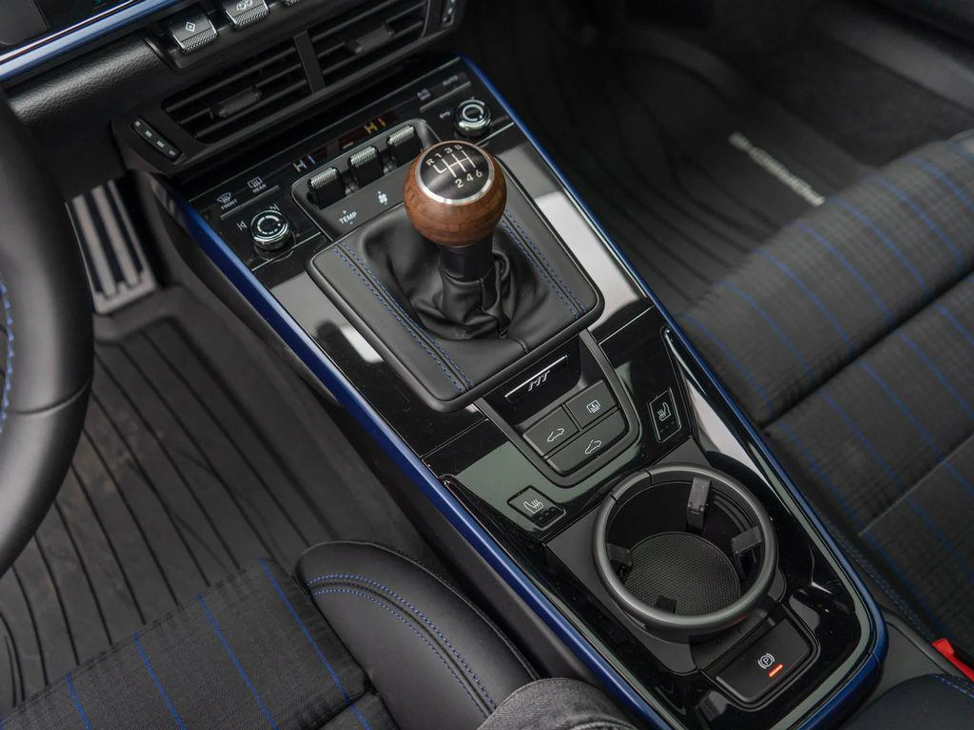 mph025_3765929923_cb_P_ZLG_Xmr6t7_Mk69s_LGQU_6yql8_ec862b1994