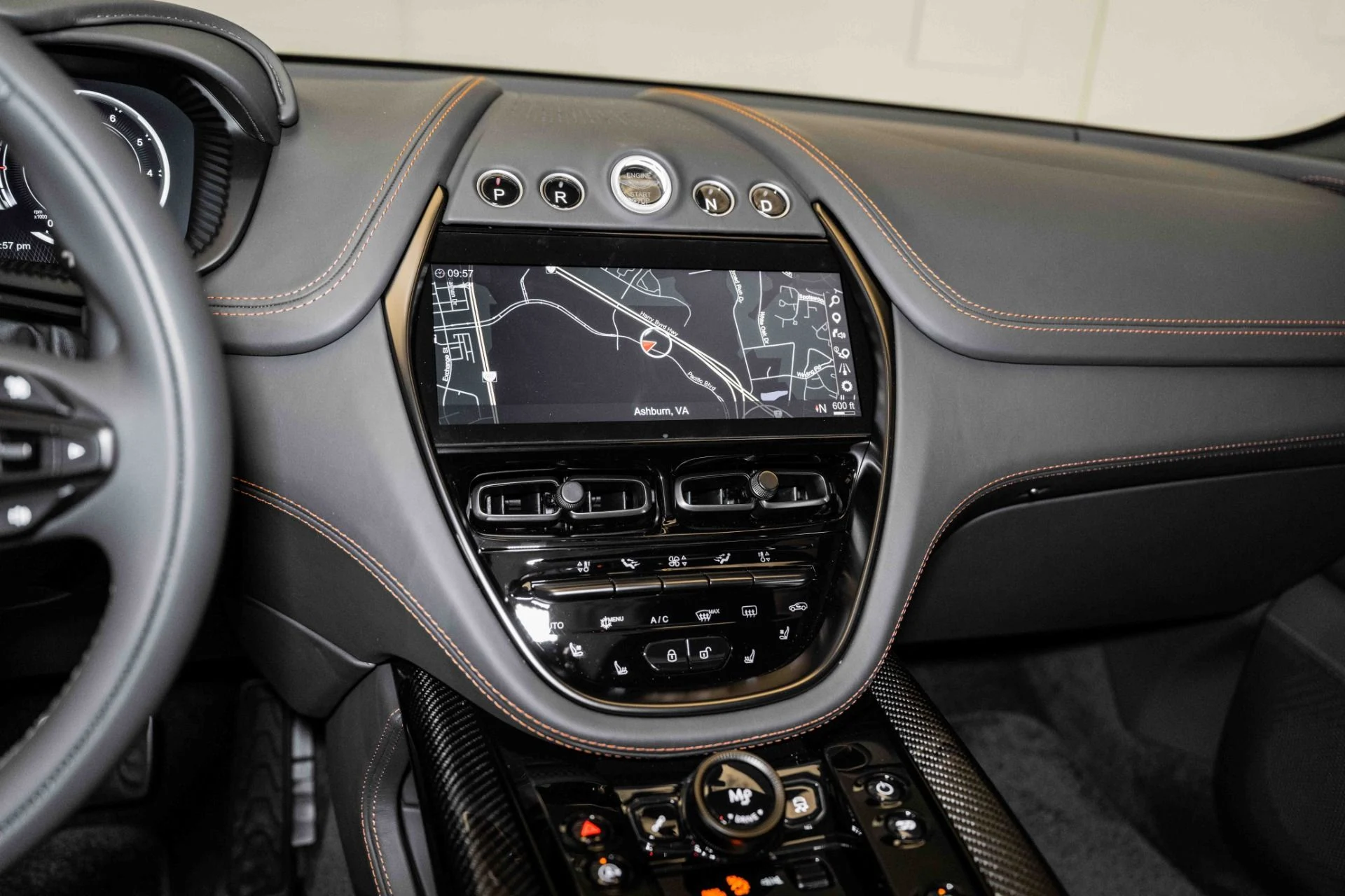 mph025_3766468112_Used_2024_Aston_Martin_DBX_707_1701892795_295dfe5fbe