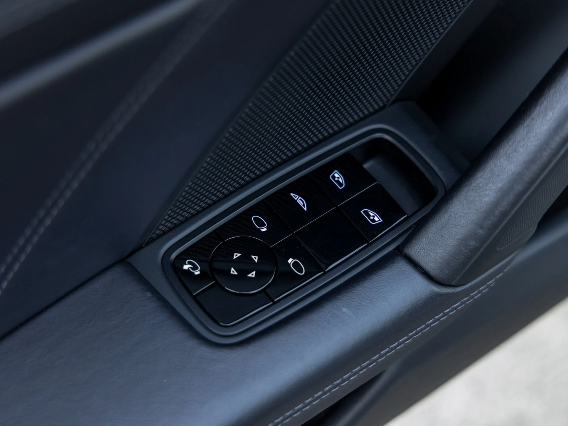 mph025_3768720453_26_aef26b84f1