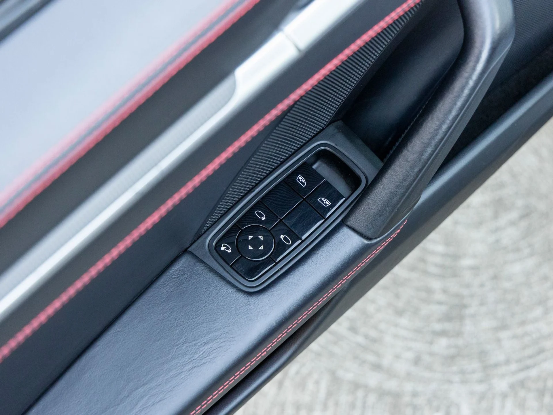 mph025_3771638315_26_a2943b2969