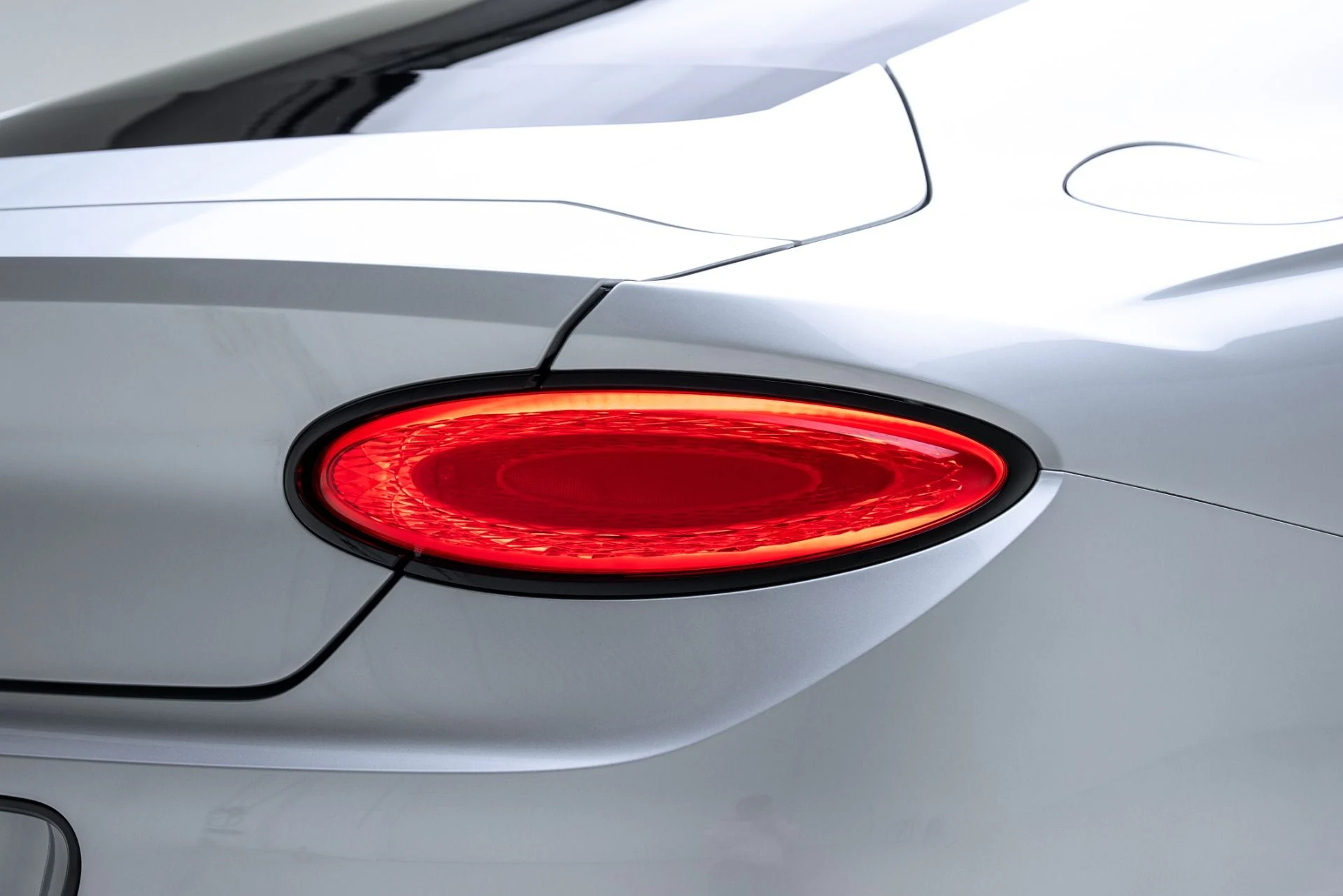 mph025_3776944915_Used_2023_Bentley_Continental_GT_V8_1775153286_53659bc24d